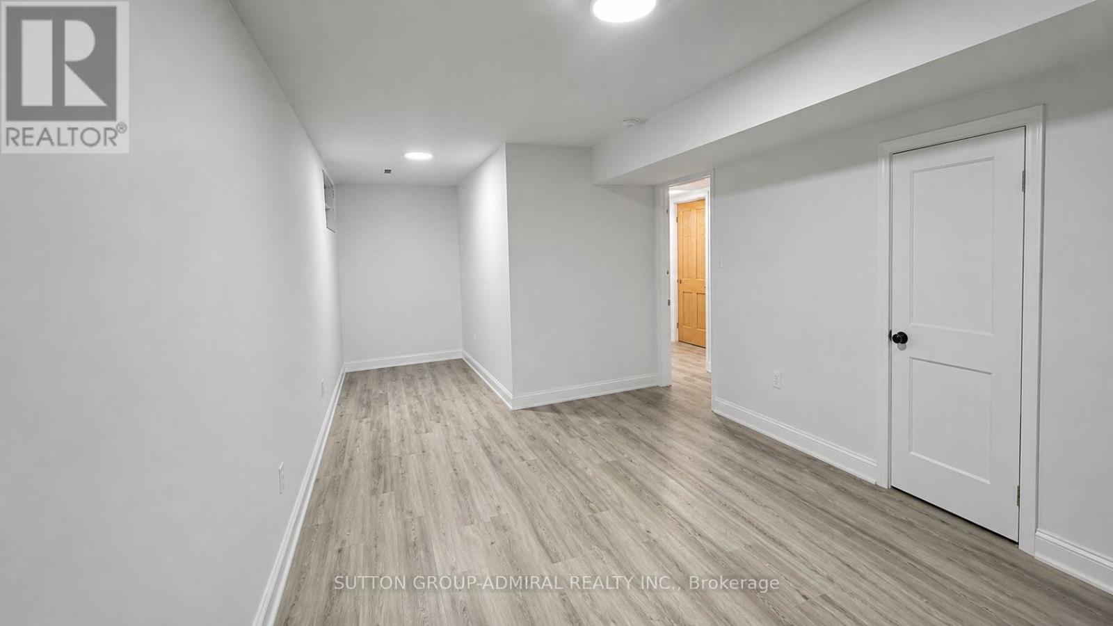 Lower - 12 Revelstoke Court, Barrie, Ontario  L4N 8X7 - Photo 7 - S13148004