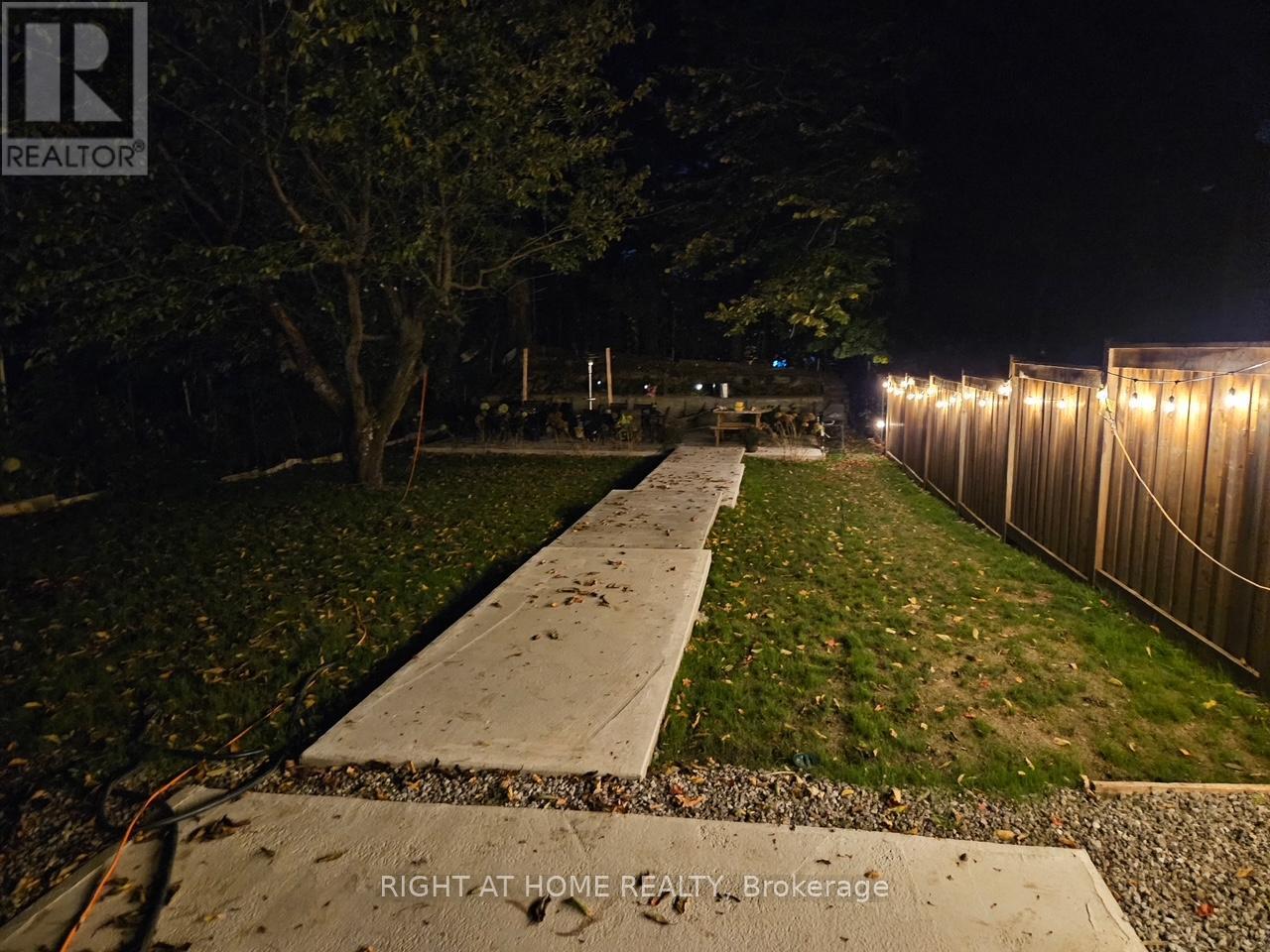148 Glen Albert Drive, Toronto, Ontario  M4B 1J3 - Photo 14 - E13211344