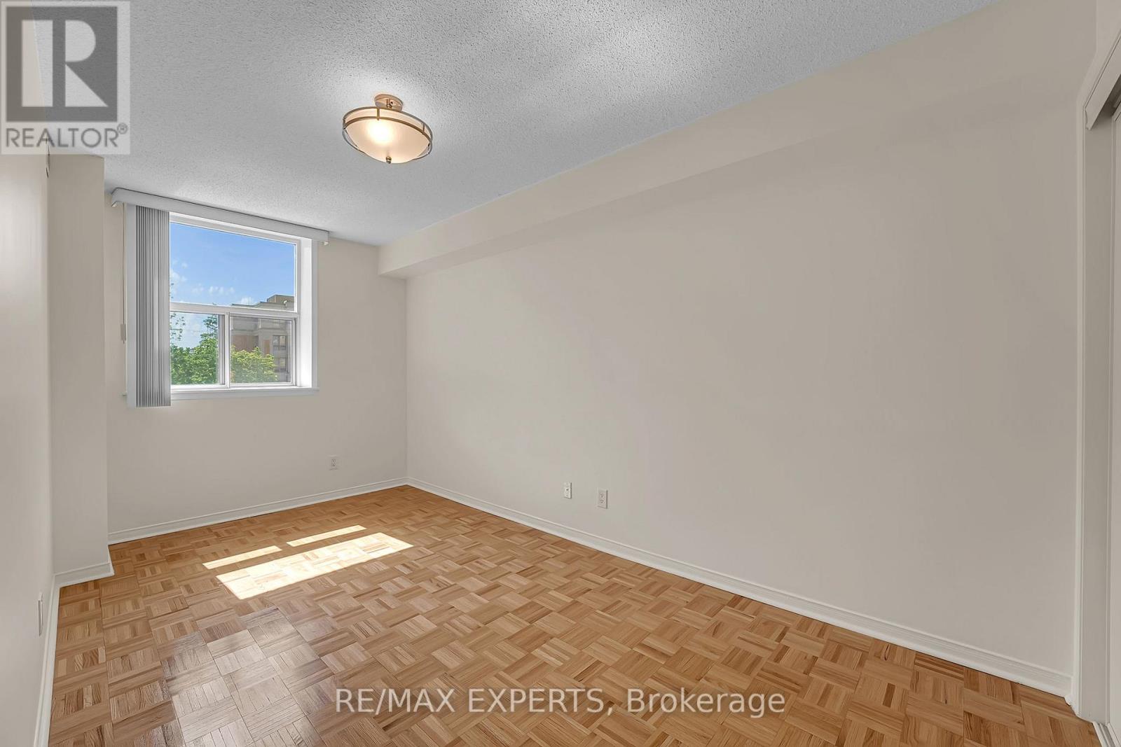 214 - 7373 Martin Grove Road, Vaughan, Ontario L4L 9K1 - Photo 3 - N13211452