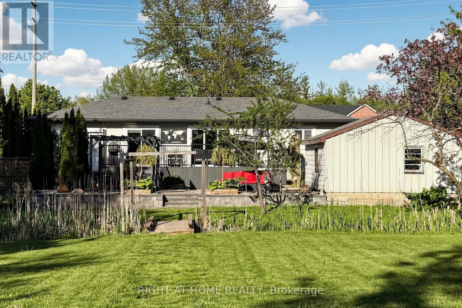 148 Patterson Road, Barrie (Ardagh), Ontario  L4N 3W4 - Photo 33 - S13211436