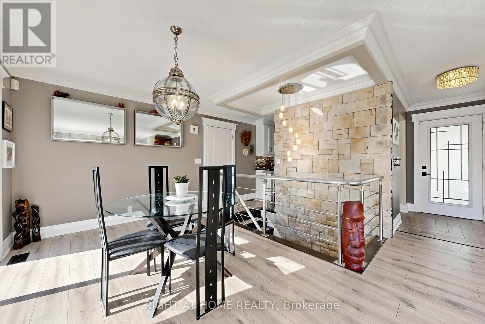 148 Patterson Road, Barrie (Ardagh), Ontario  L4N 3W4 - Photo 7 - S13211436