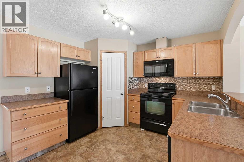 424 Jenkins Drive, Red Deer, Alberta  T4P 3X1 - Photo 2 - A2315139