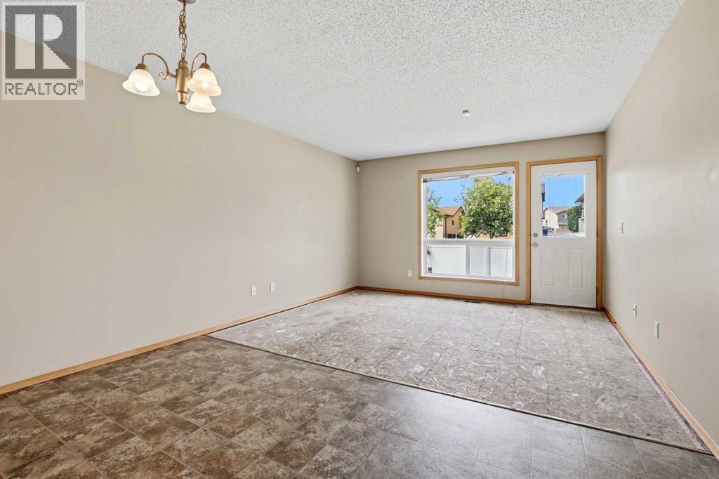 424 Jenkins Drive, Red Deer, Alberta  T4P 3X1 - Photo 6 - A2315139