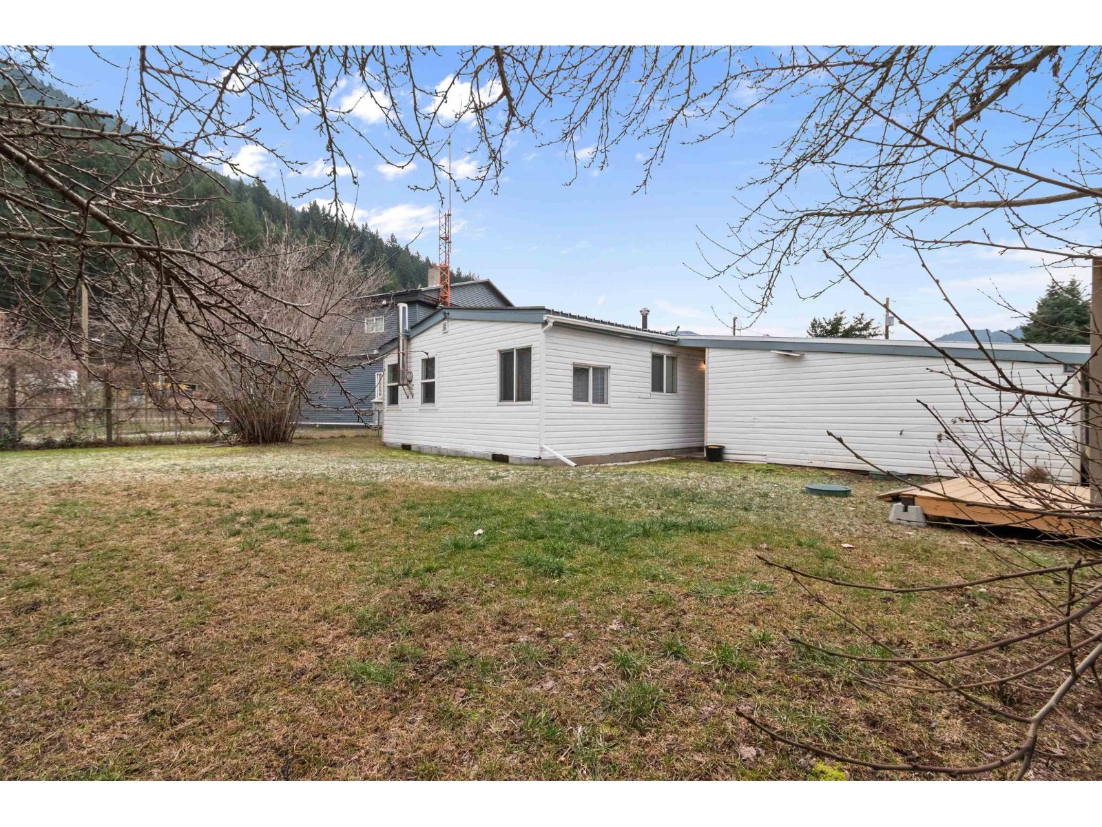 65321 Pine Close, Fraser Canyon, Boston Bar / Lytton, British Columbia  V0K 1C0 - Photo 17 - R3129383