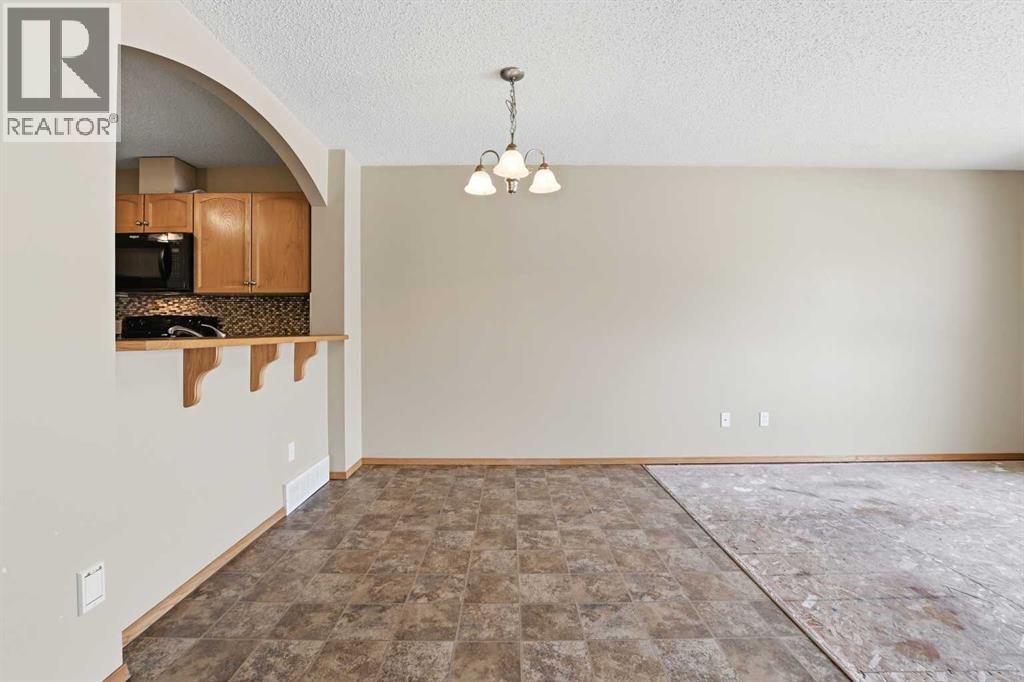 424 Jenkins Drive, Red Deer, Alberta  T4P 3X1 - Photo 5 - A2315139