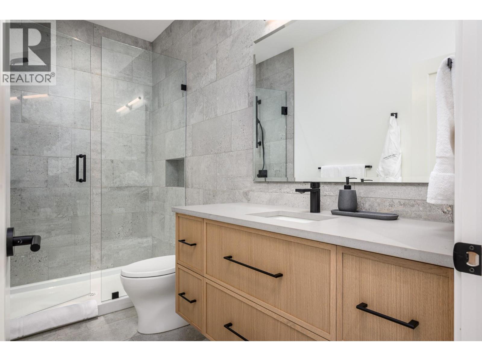 105 Predator Ridge Drive Unit# 21, Vernon, British Columbia  V1H 0A5 - Photo 35 - 10376677