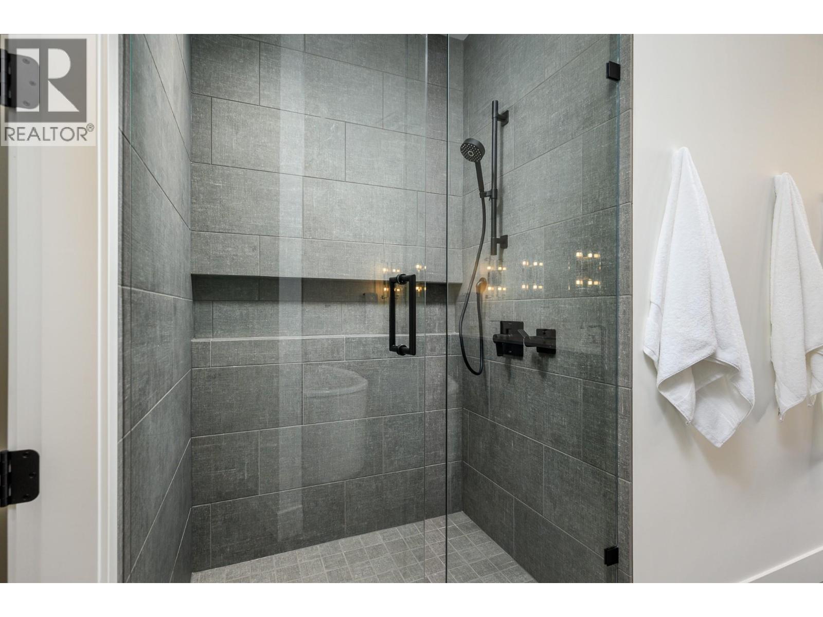 105 Predator Ridge Drive Unit# 21, Vernon, British Columbia  V1H 0A5 - Photo 21 - 10376677