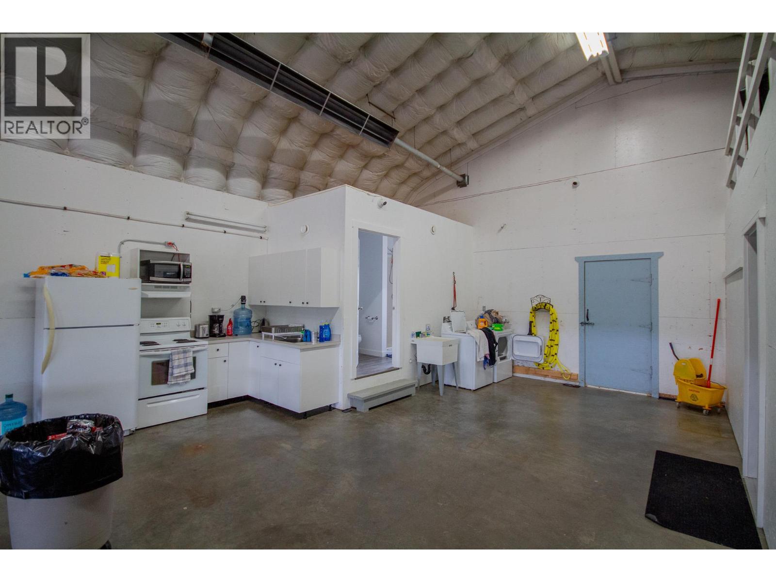 2456 Haddow Subdivision, Dawson Creek, British Columbia  V1G 4E7 - Photo 8 - 10387611