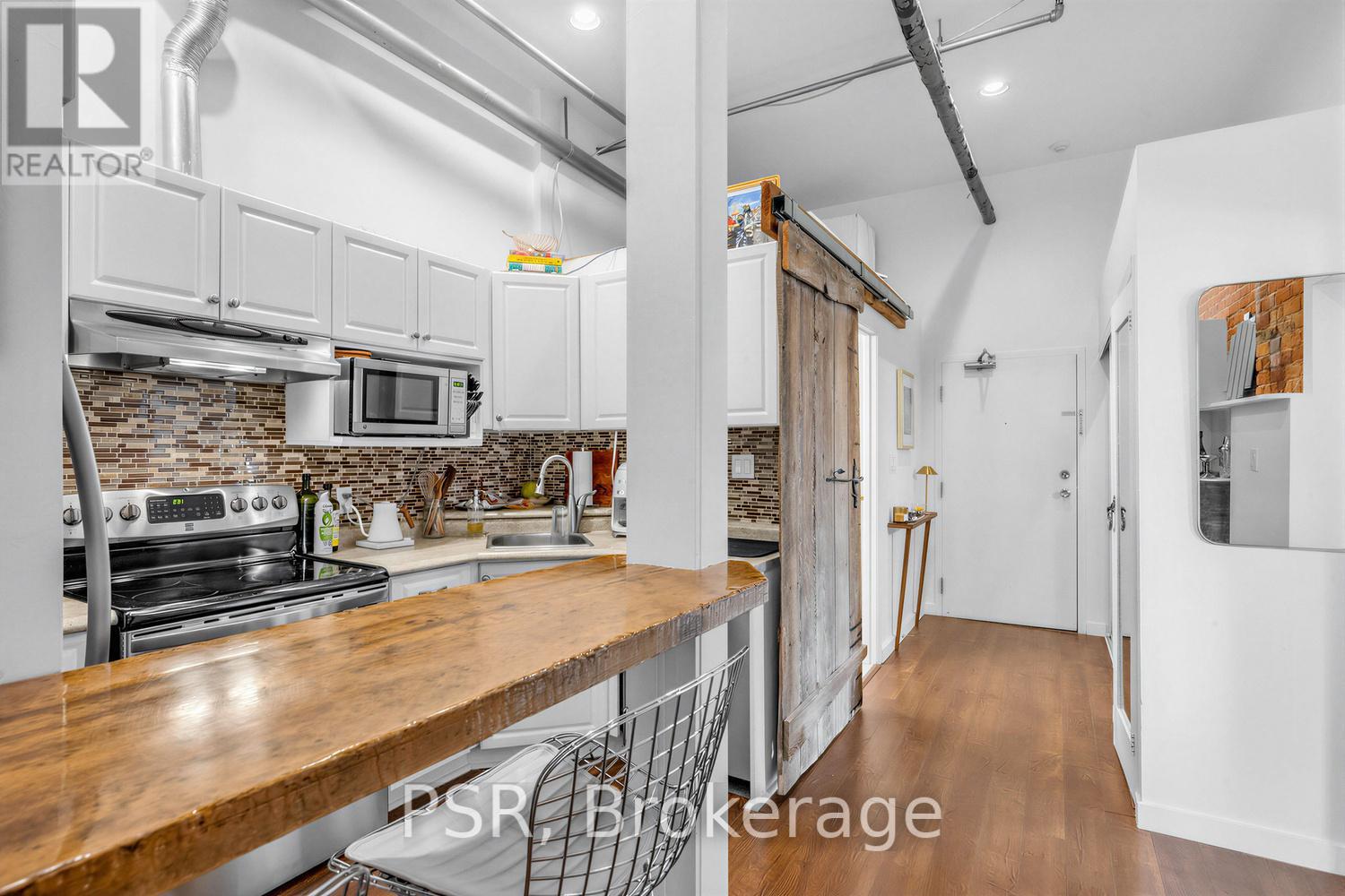 4 - 121 Prescott Avenue, Toronto, Ontario  M6N 3G8 - Photo 8 - W13211326