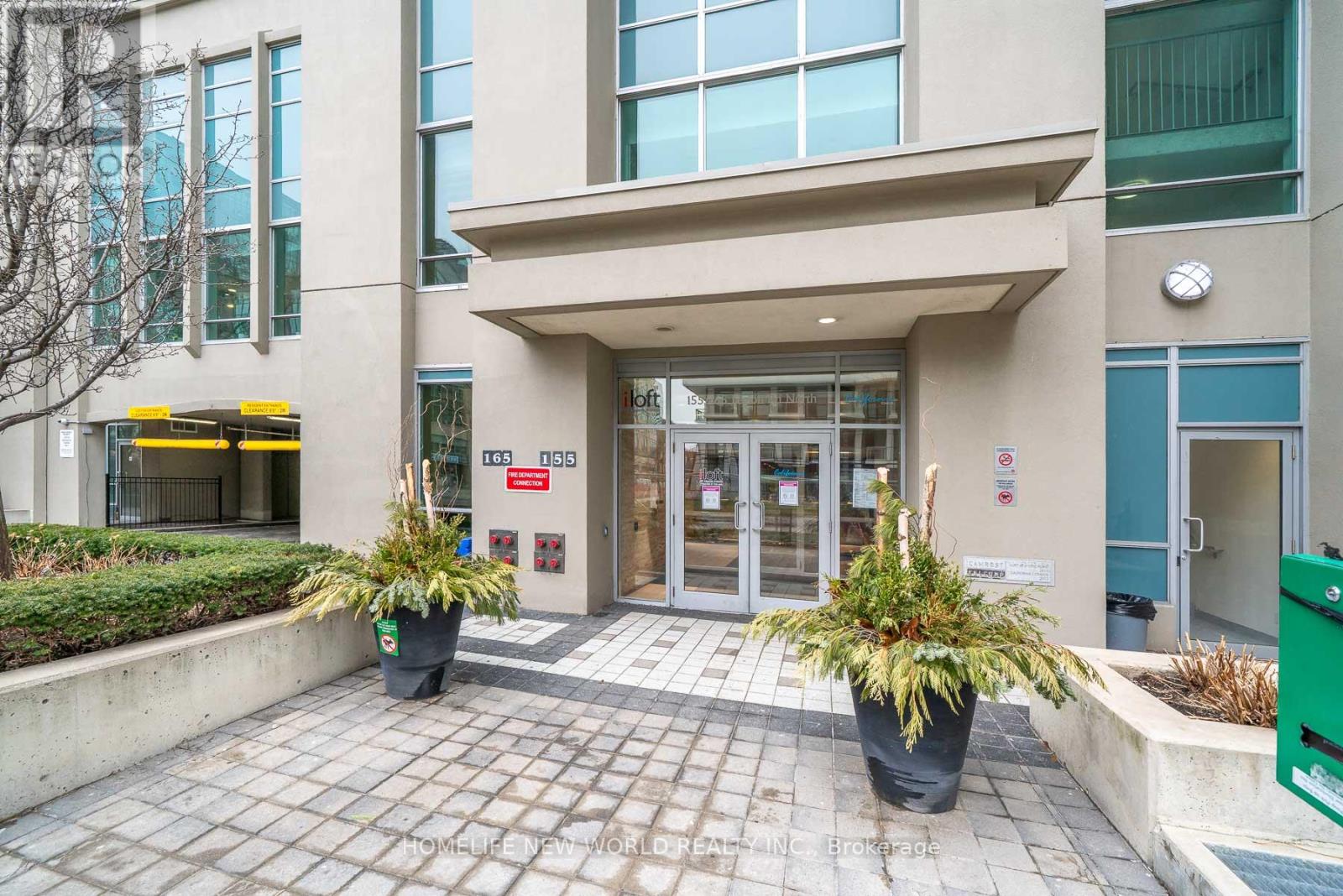 1722 - 165 Legion Road N, Toronto, Ontario  M8Y 0B3 - Photo 2 - W13211352