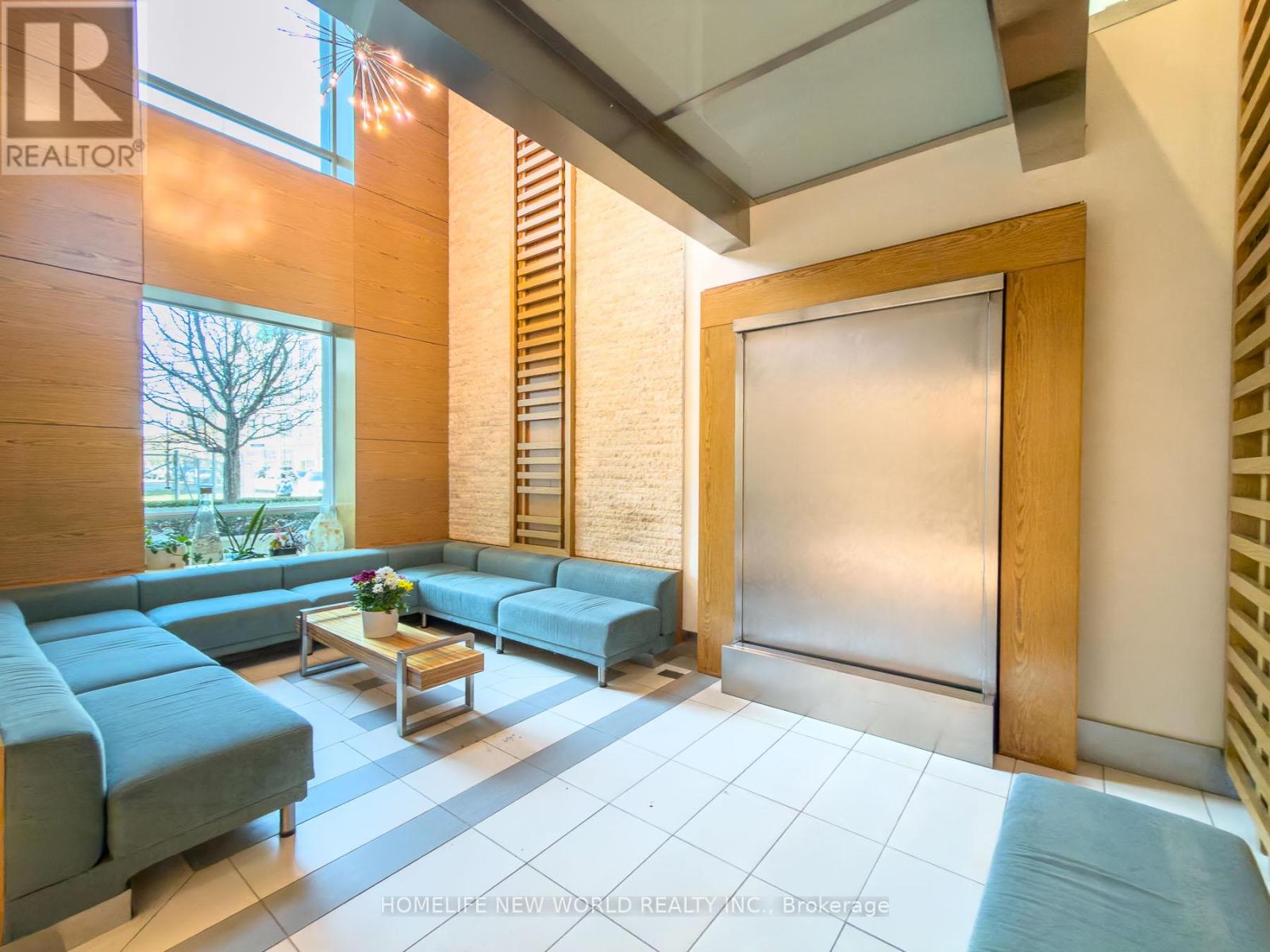 1722 - 165 Legion Road N, Toronto, Ontario  M8Y 0B3 - Photo 4 - W13211352