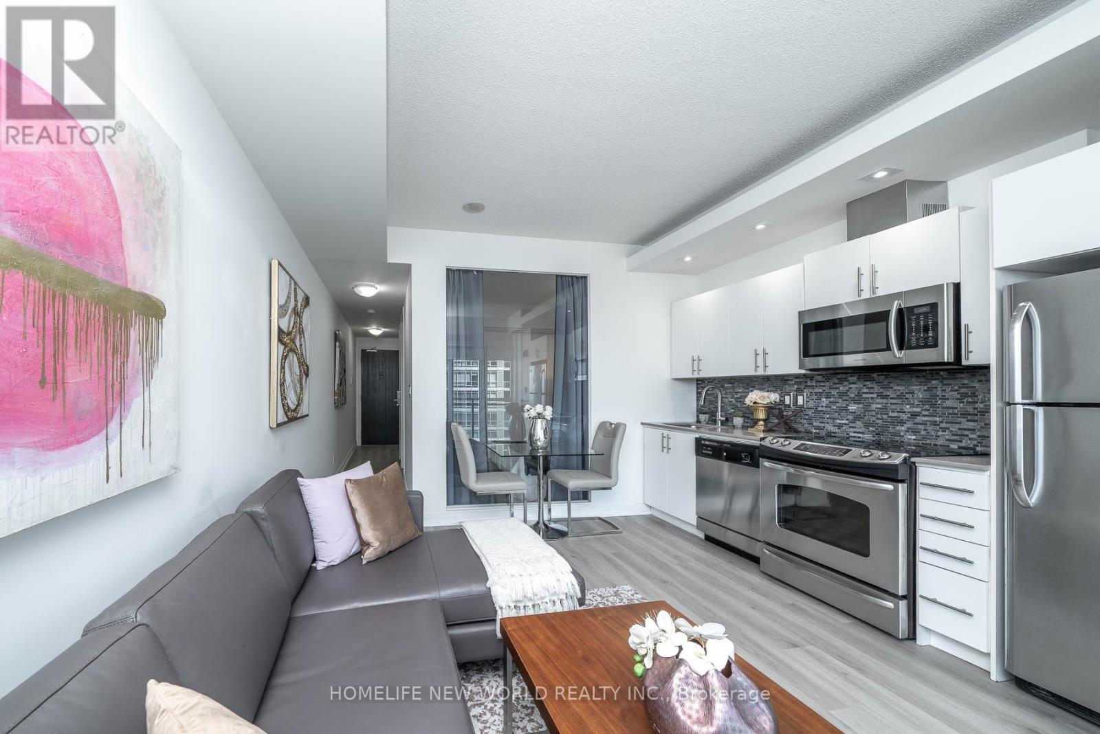 1722 - 165 Legion Road N, Toronto, Ontario  M8Y 0B3 - Photo 9 - W13211352