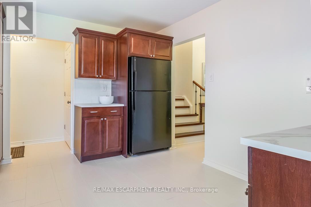 3268 Mainsail Crescent, Mississauga, Ontario  L5L 1H2 - Photo 17 - W13211450