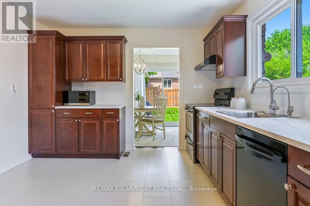 3268 Mainsail Crescent, Mississauga, Ontario  L5L 1H2 - Photo 18 - W13211450