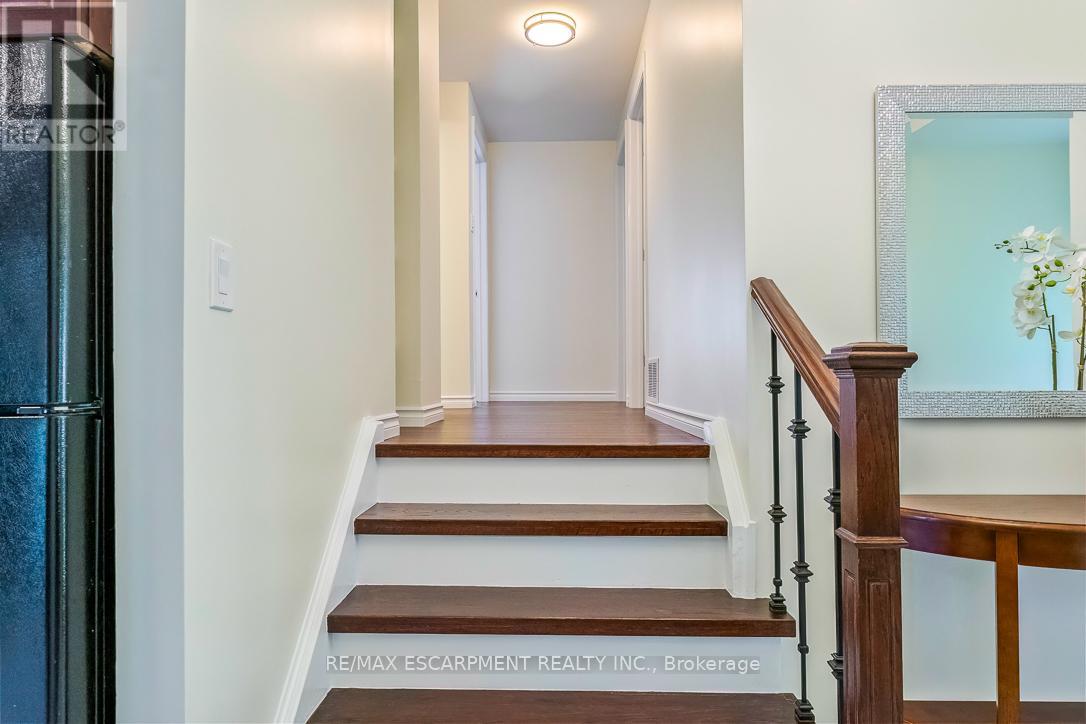 3268 Mainsail Crescent, Mississauga, Ontario  L5L 1H2 - Photo 19 - W13211450