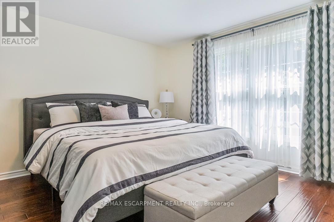 3268 Mainsail Crescent, Mississauga, Ontario  L5L 1H2 - Photo 21 - W13211450