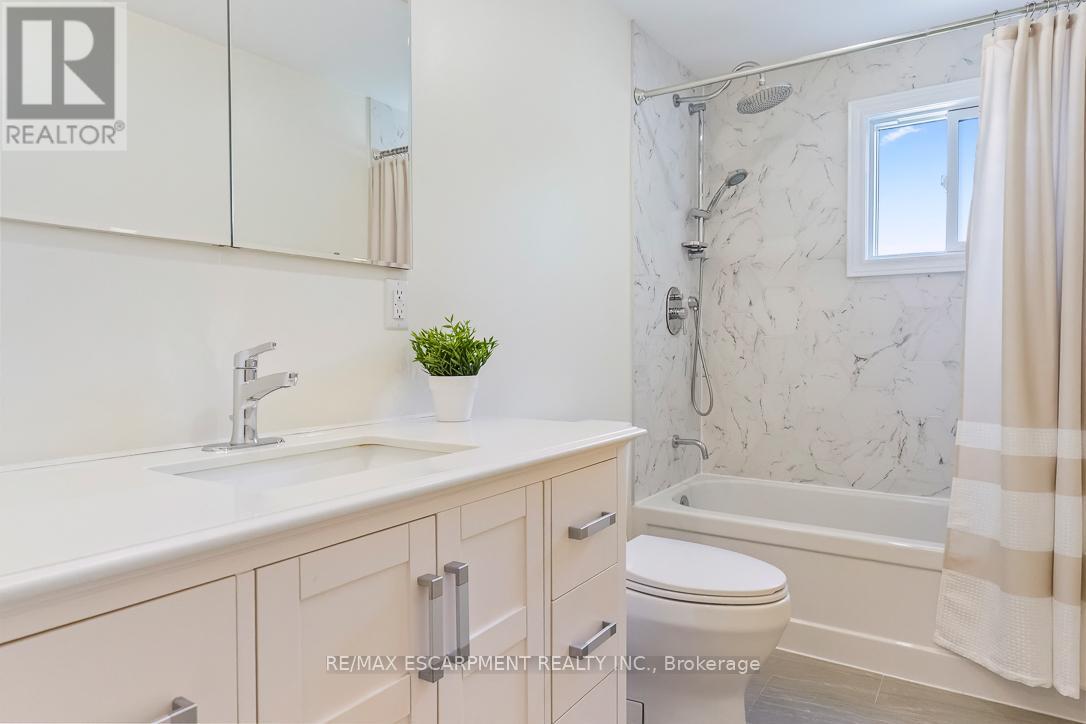 3268 Mainsail Crescent, Mississauga, Ontario  L5L 1H2 - Photo 30 - W13211450
