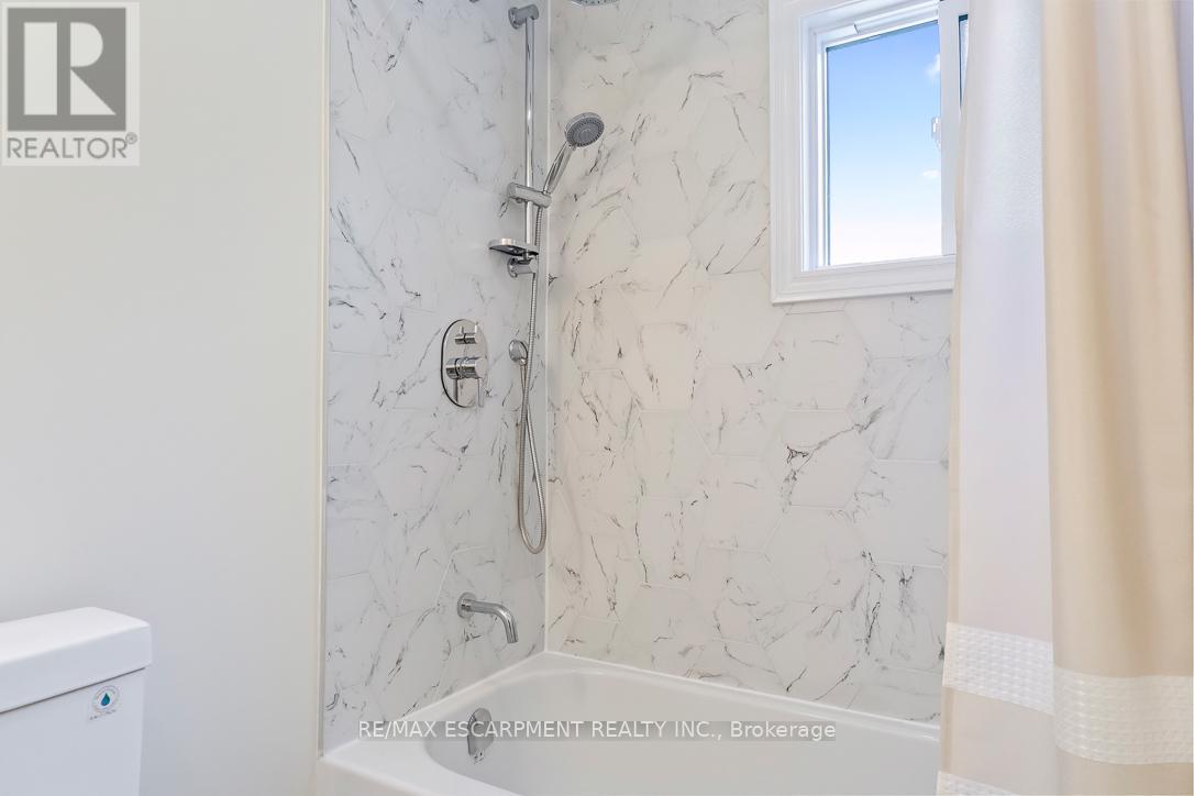 3268 Mainsail Crescent, Mississauga, Ontario  L5L 1H2 - Photo 31 - W13211450