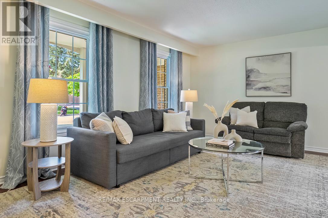 3268 Mainsail Crescent, Mississauga, Ontario  L5L 1H2 - Photo 7 - W13211450