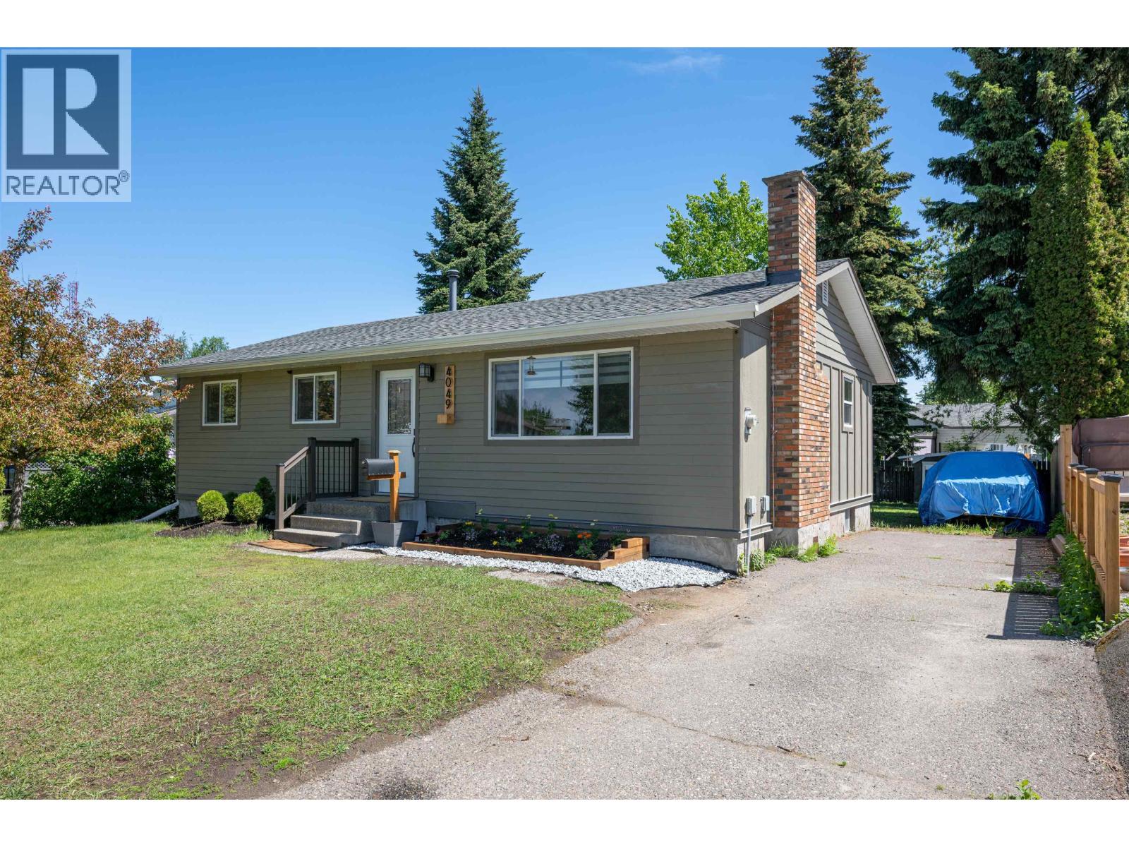 4049 Campbell Avenue, Prince George, British Columbia  V2N 2Y3 - Photo 2 - R3129499