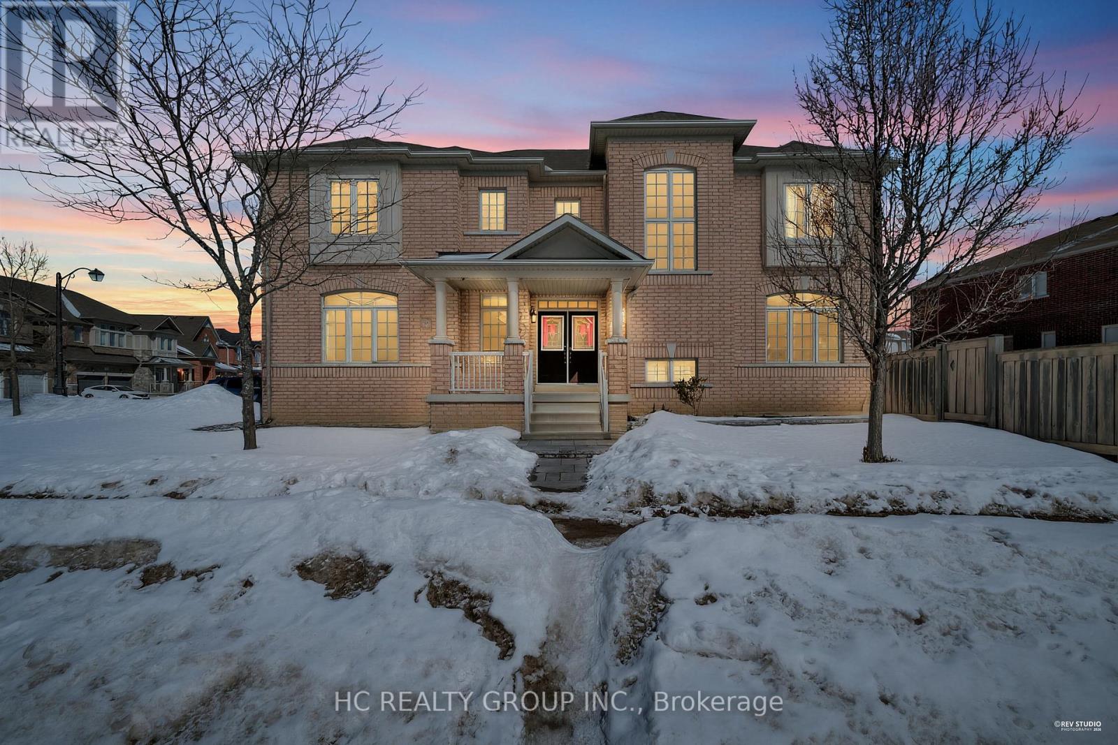 1241 Art Westlake Avenue, Newmarket, Ontario  L3X 0C8 - Photo 3 - N13030766