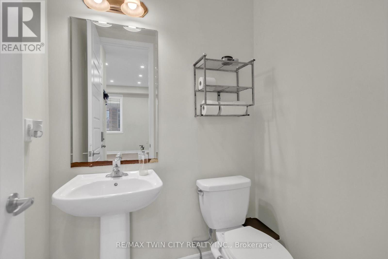 661 Doon South Drive, Kitchener, Ontario  N2P 0H5 - Photo 14 - X13211334