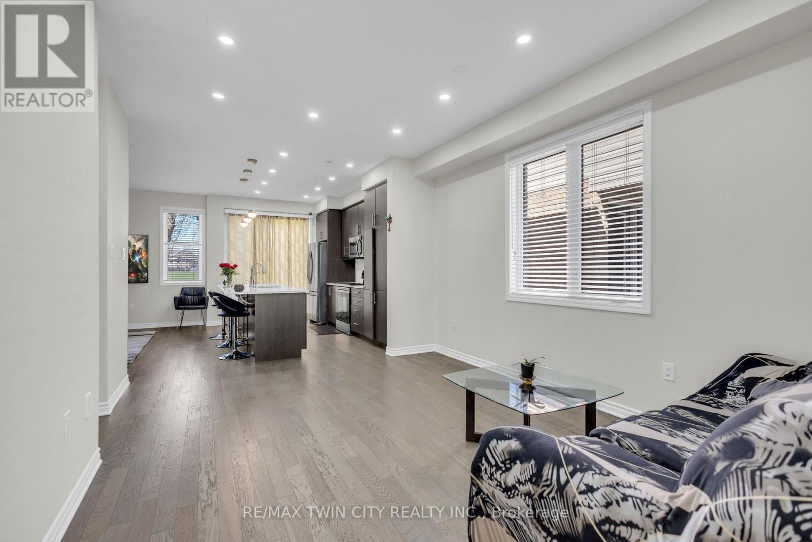 661 Doon South Drive, Kitchener, Ontario  N2P 0H5 - Photo 15 - X13211334