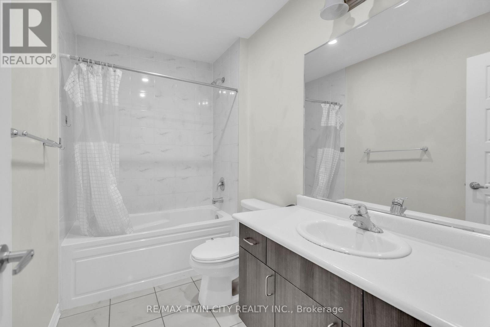661 Doon South Drive, Kitchener, Ontario  N2P 0H5 - Photo 27 - X13211334