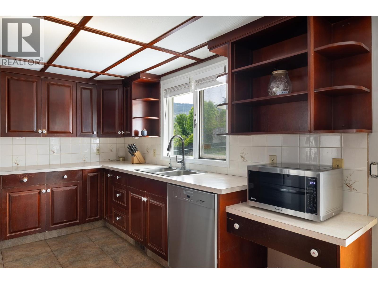 1078 Mt. Baldur Drive, Vernon, British Columbia  V1B 2N7 - Photo 17 - 10389236