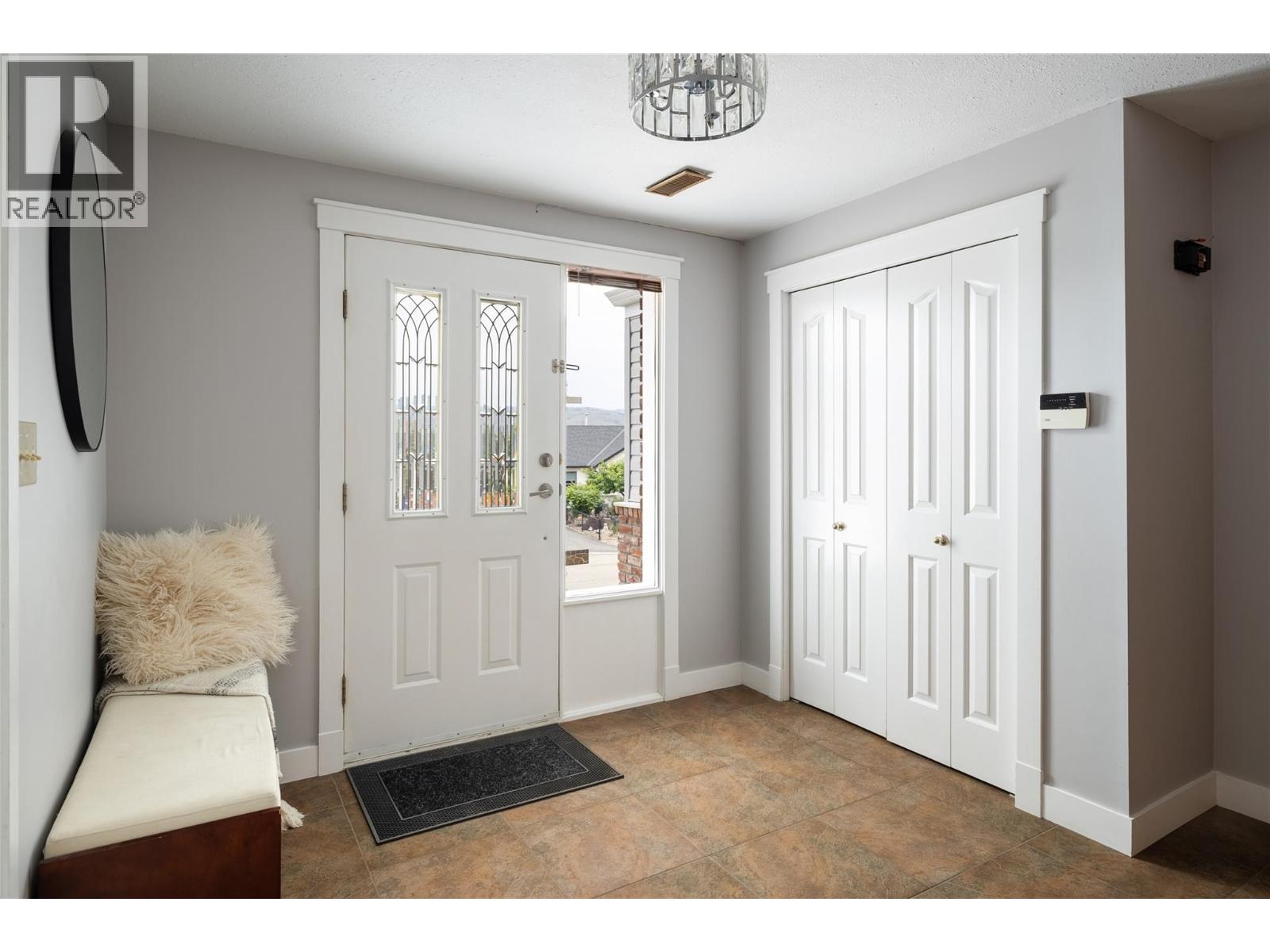 1078 Mt. Baldur Drive, Vernon, British Columbia  V1B 2N7 - Photo 5 - 10389236