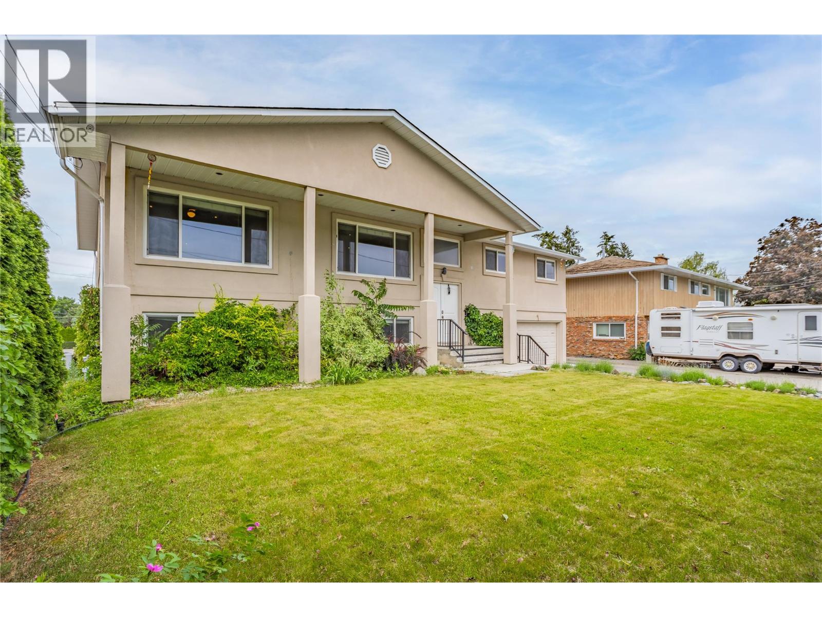 610 Monterey Road, Kelowna, British Columbia  V1X 1A2 - Photo 3 - 10388283