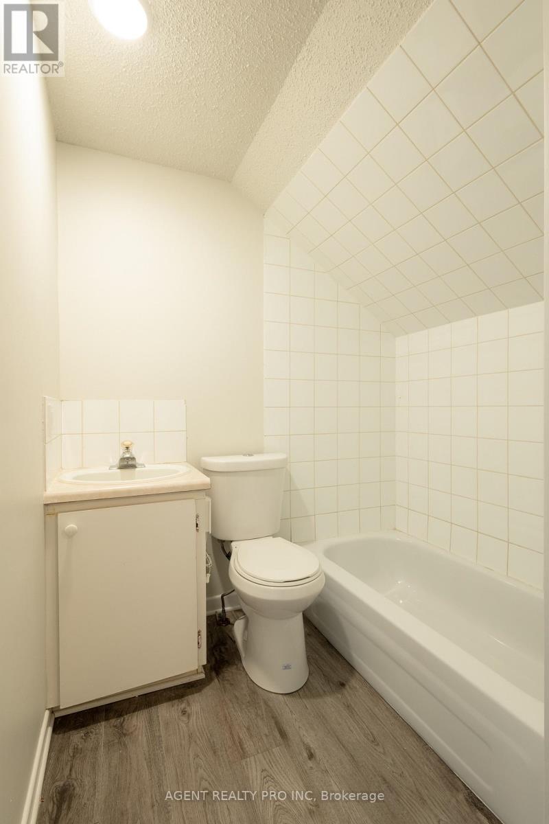 24264 Coldstream Road, Middlesex Centre, Ontario N0M 2A0 - Photo 30 - X13211504