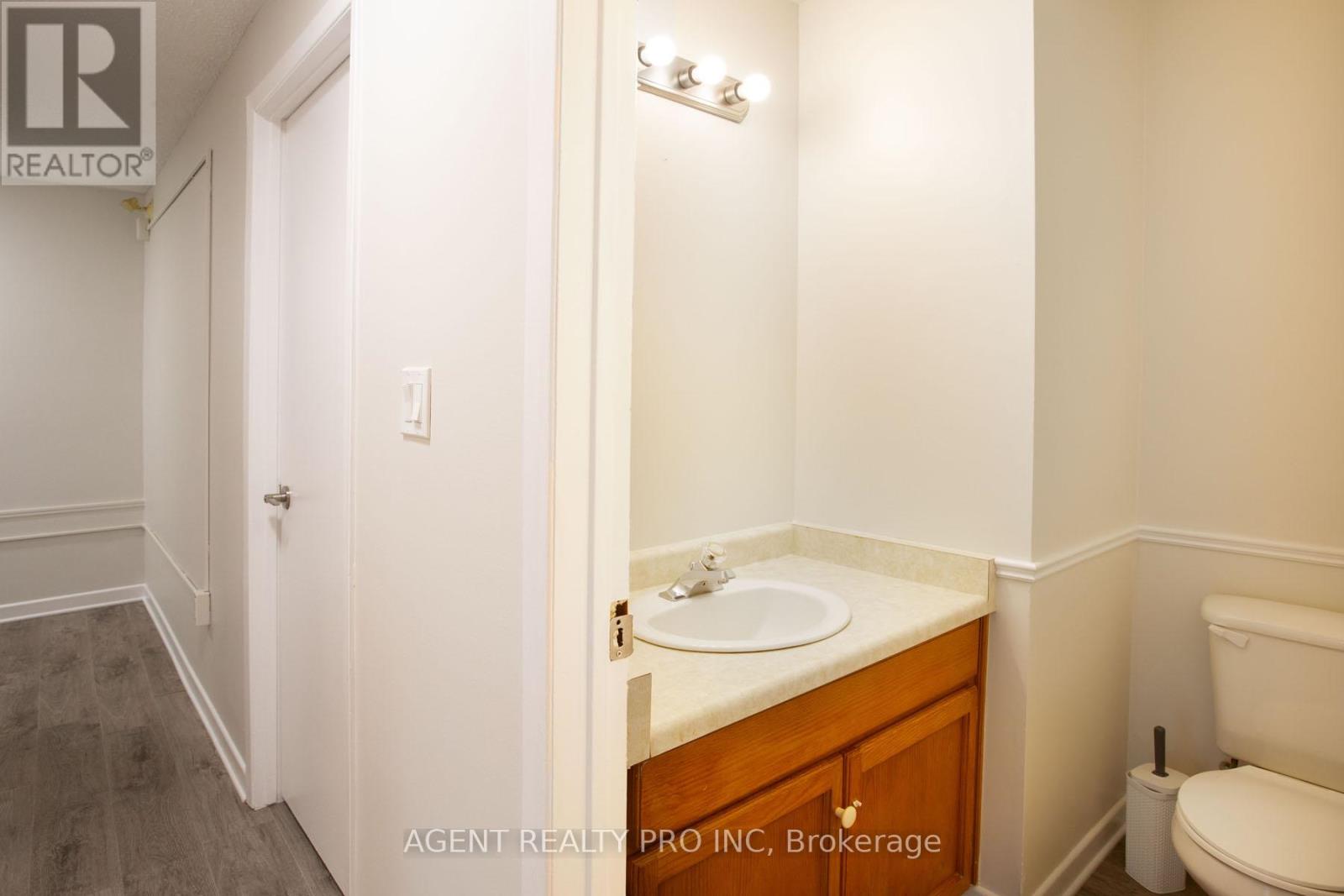 24264 Coldstream Road, Middlesex Centre, Ontario N0M 2A0 - Photo 32 - X13211504