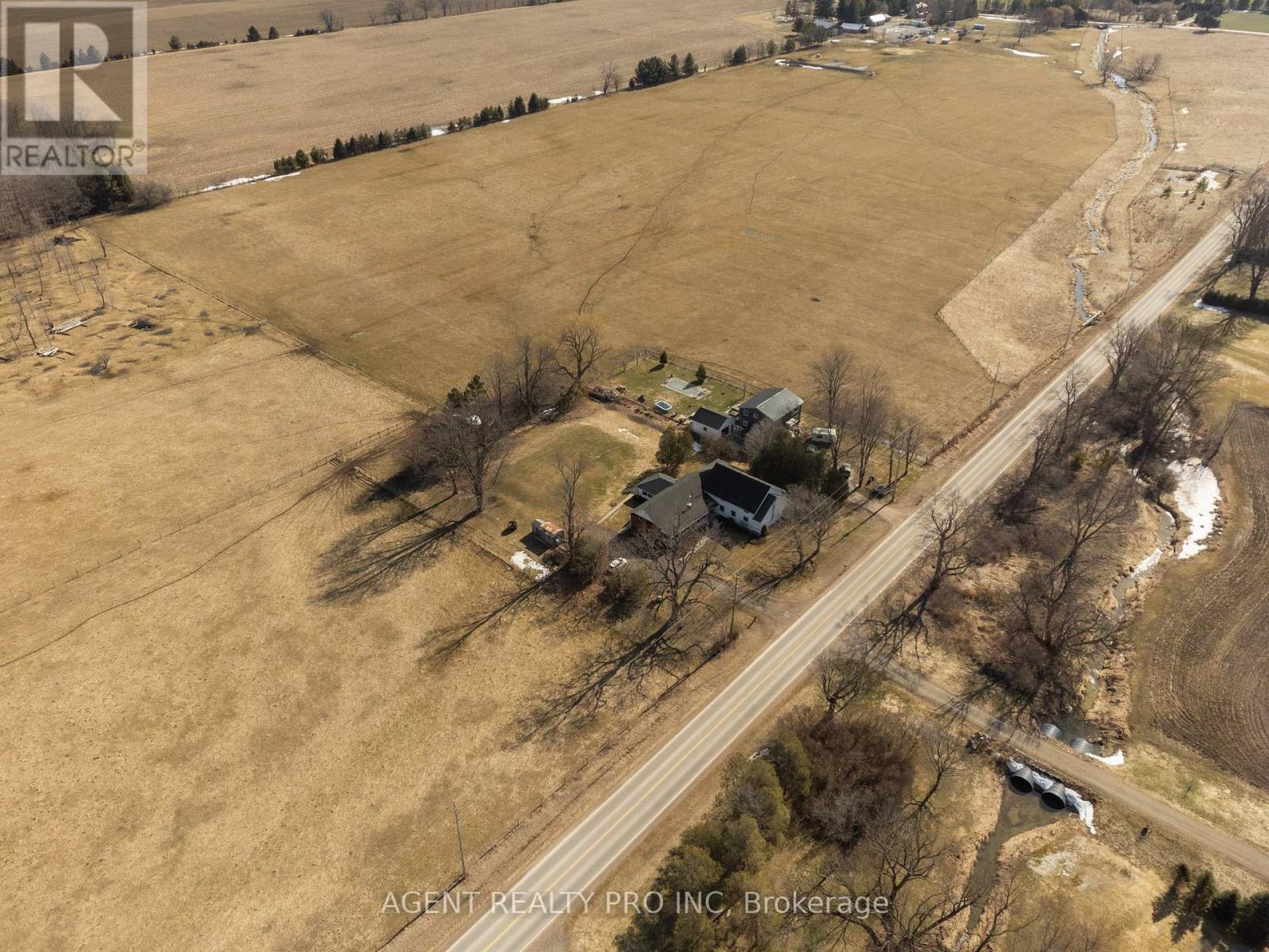 24264 Coldstream Road, Middlesex Centre, Ontario N0M 2A0 - Photo 46 - X13211504