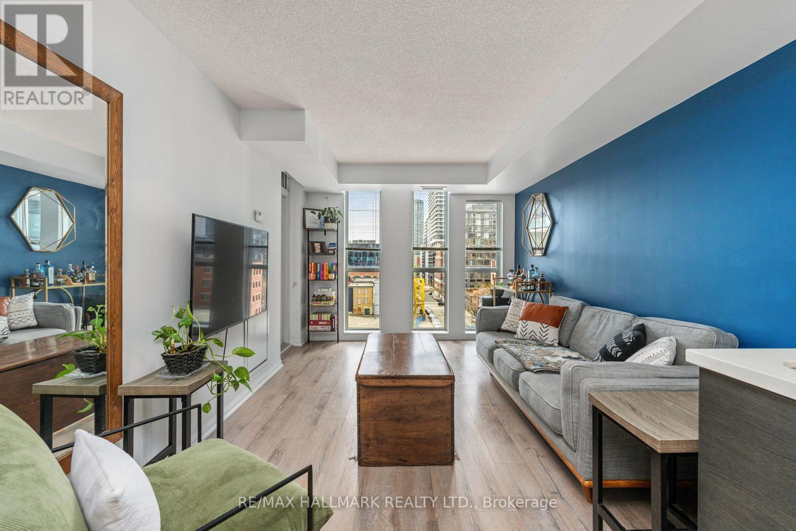 819 - 400 Adelaide Street E, Toronto, Ontario  M5A 4S3 - Photo 3 - C13211546