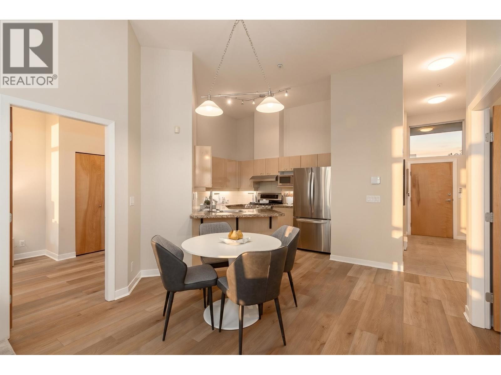 102 2228 Marstrand Avenue, Vancouver, British Columbia V6K 4T1 - Photo 10 - R3129436