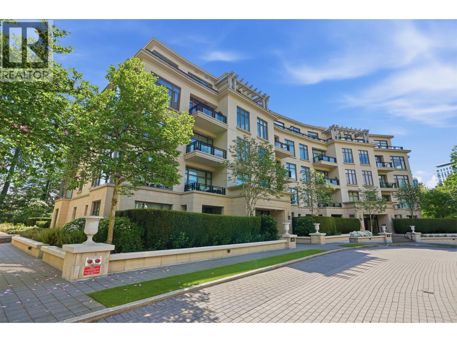 203 540 Waters Edge Crescent, West Vancouver, British Columbia  V7T 0A2 - Photo 4 - R3129446