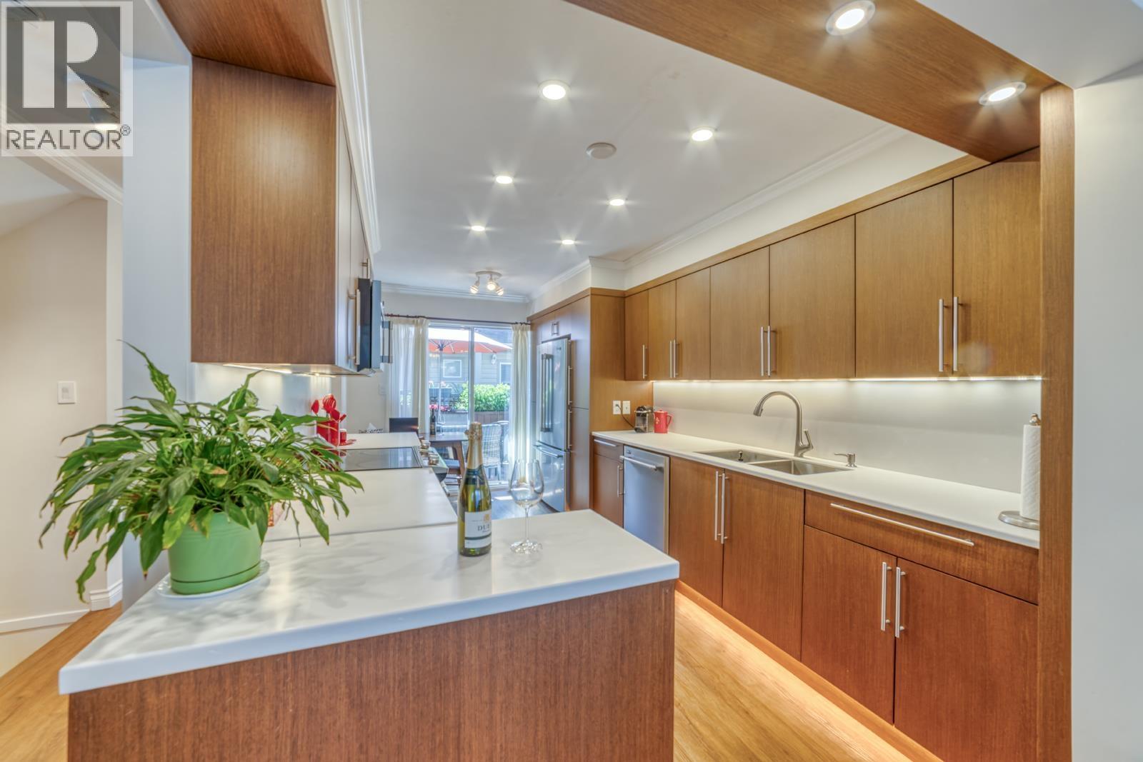 6 815 Tobruck Avenue, North Vancouver, British Columbia  V7P 1V9 - Photo 3 - R3129452