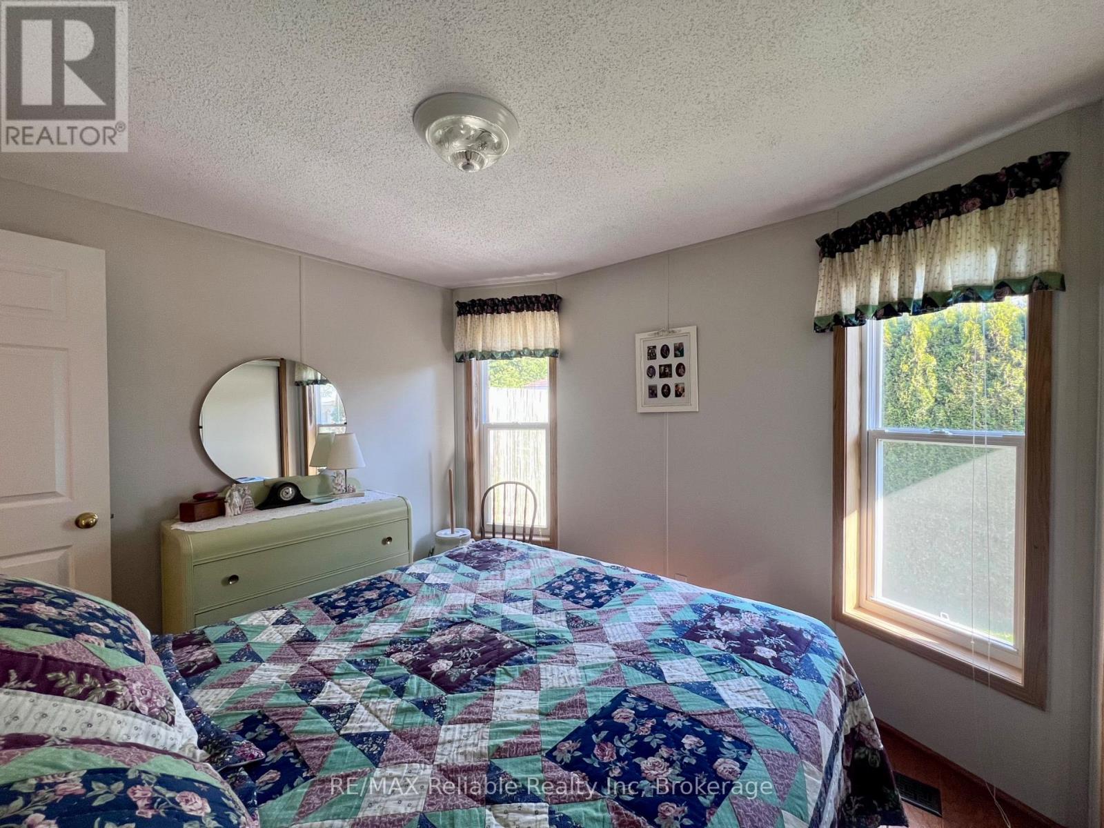 1 Club Terrace - 77307 Bluewater Highway, Bluewater, Ontario  N0M 1G0 - Photo 12 - X13211516