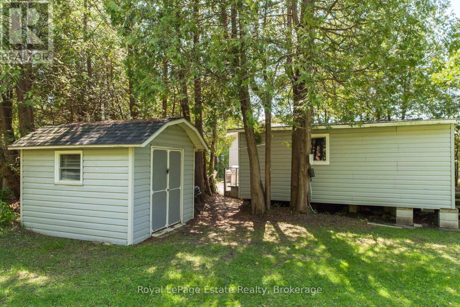 1021 Lakeshore Boulevard N, South Bruce Peninsula, Ontario  N0H 2G0 - Photo 36 - X13211524
