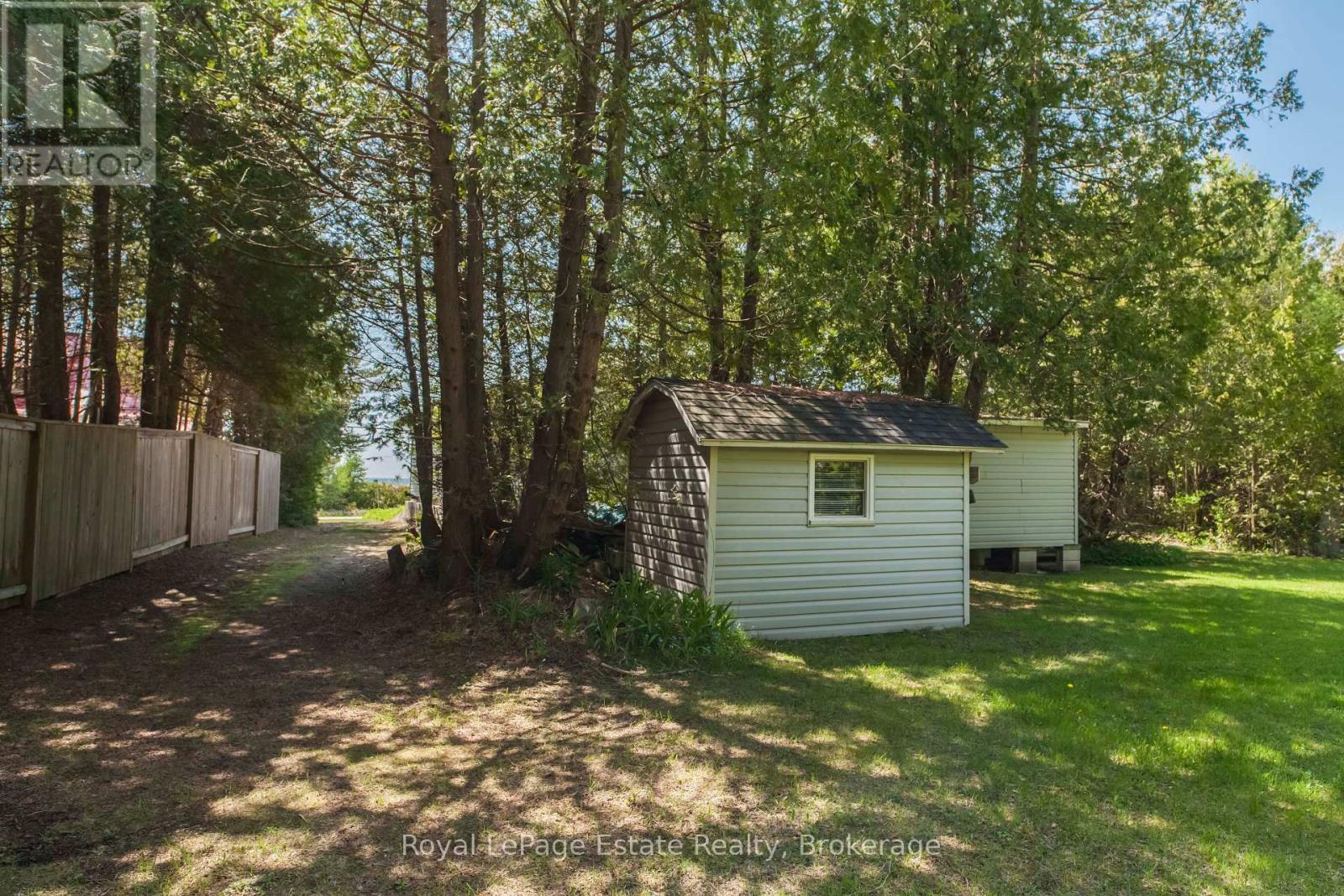 1021 Lakeshore Boulevard N, South Bruce Peninsula, Ontario  N0H 2G0 - Photo 37 - X13211524