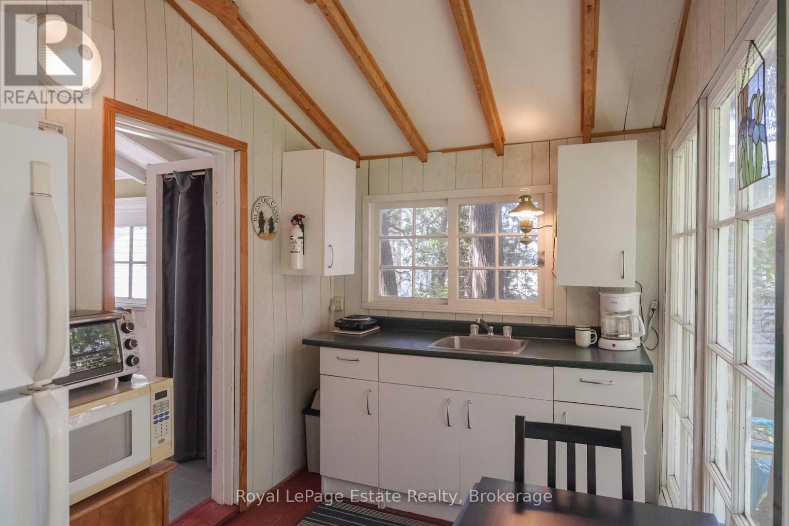 1021 Lakeshore Boulevard N, South Bruce Peninsula, Ontario  N0H 2G0 - Photo 46 - X13211524