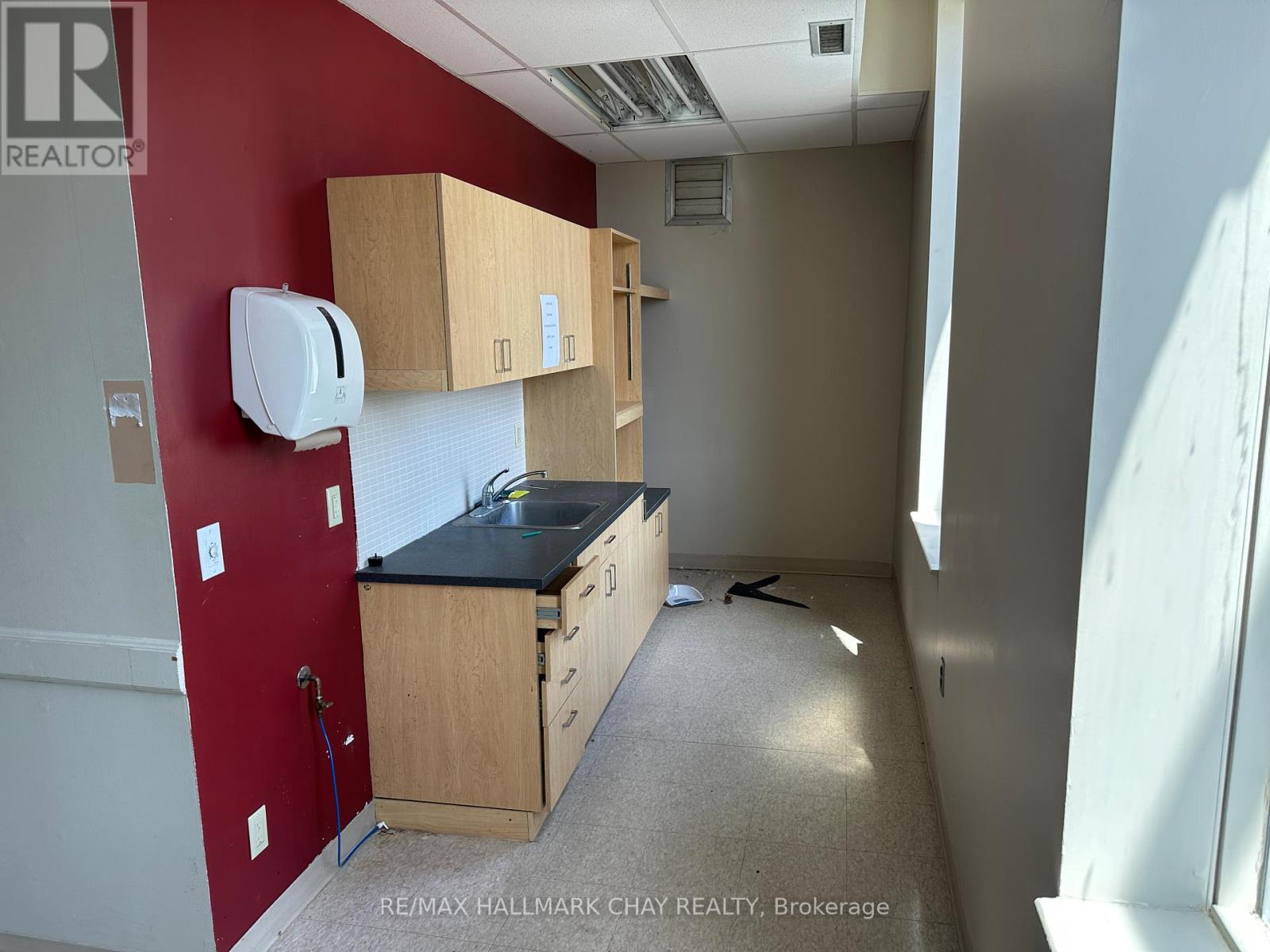 64 Dunlop Street E, Barrie, Ontario  L4M 1A3 - Photo 21 - S12796670