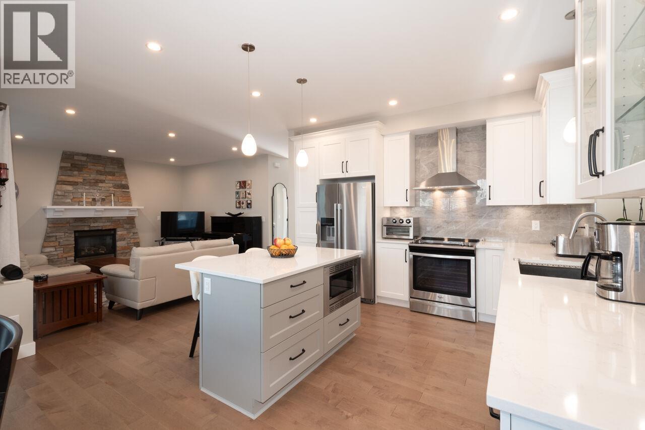 164 Sycamore Drive, Port Moody, British Columbia  V3H 0C5 - Photo 10 - R3129474