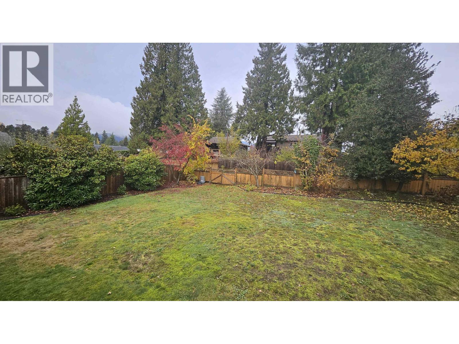 845 Smith Avenue, Coquitlam, British Columbia  V3J 2X4 - Photo 33 - R3129483