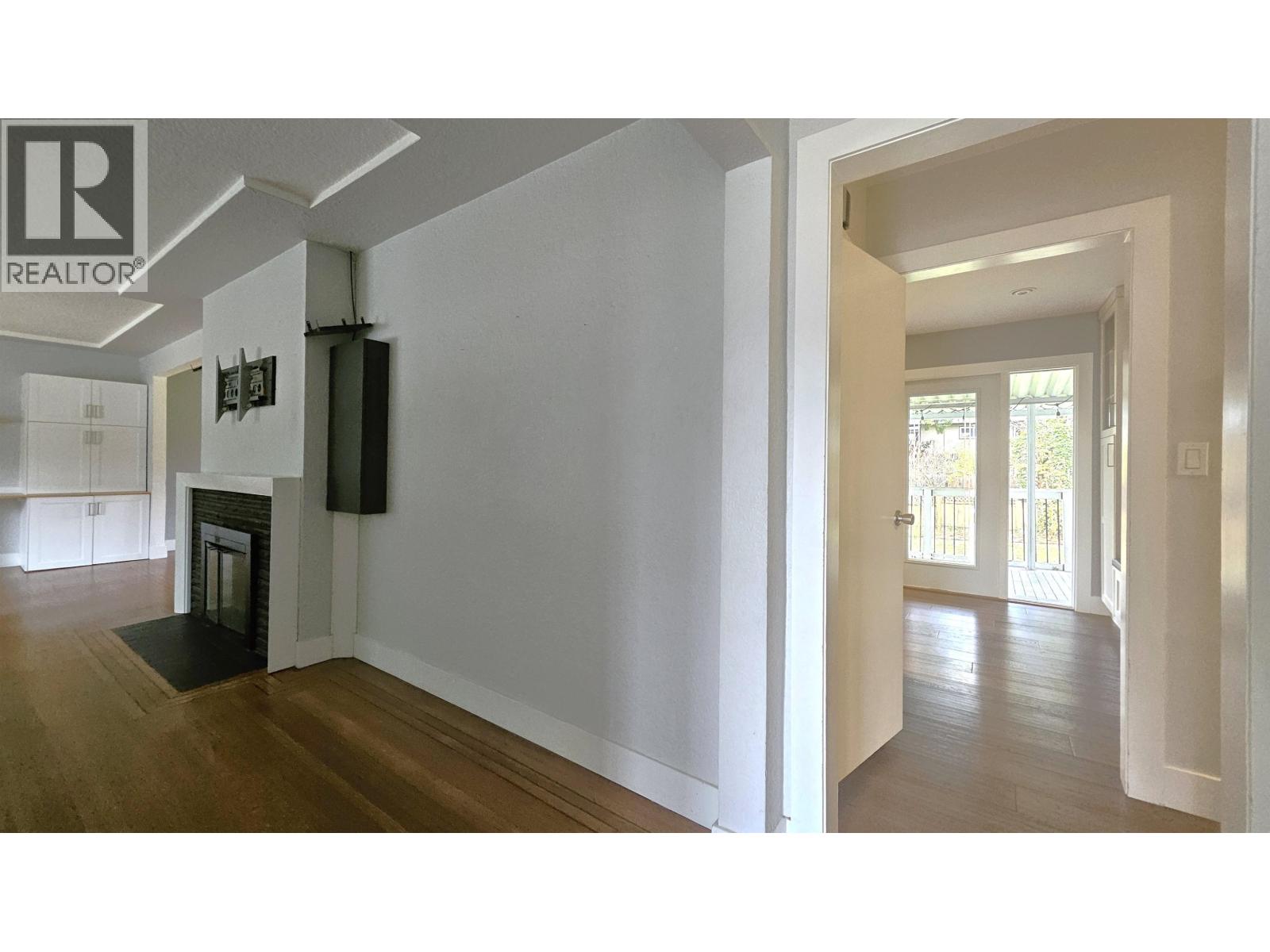 845 Smith Avenue, Coquitlam, British Columbia  V3J 2X4 - Photo 5 - R3129483