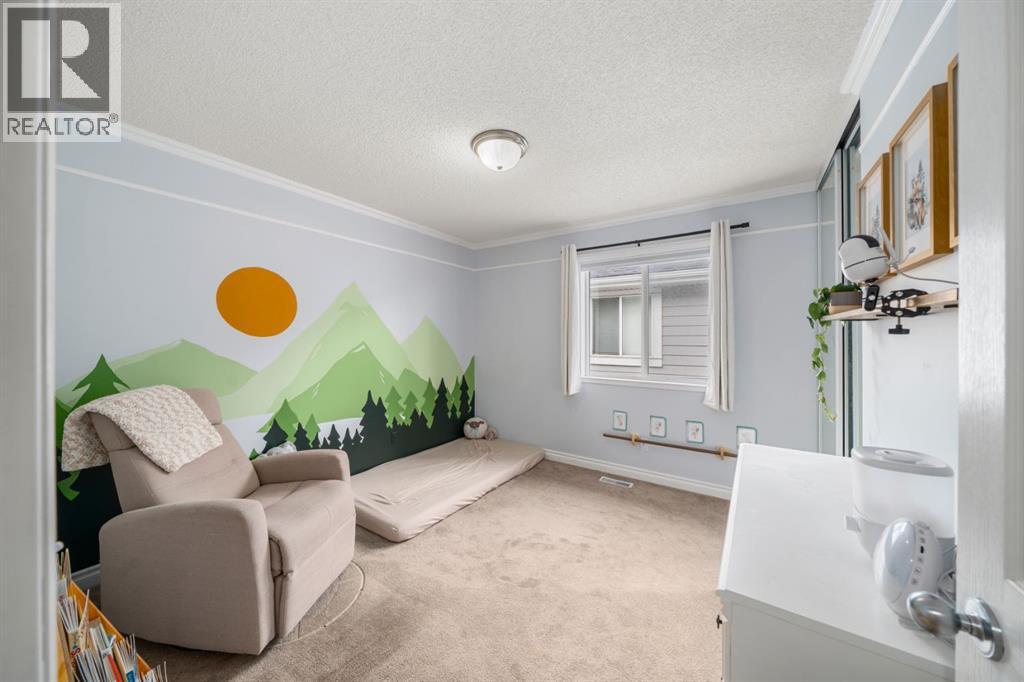 26 Somerset Crescent Sw, Calgary, Alberta T2Y 3V7 - Photo 19 - A2313017