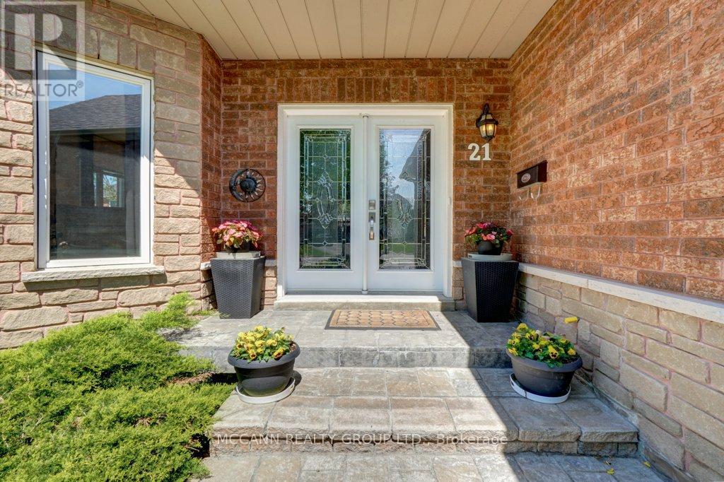 21 Fourth Avenue N, Uxbridge, Ontario  L9P 1V5 - Photo 3 - N13211494