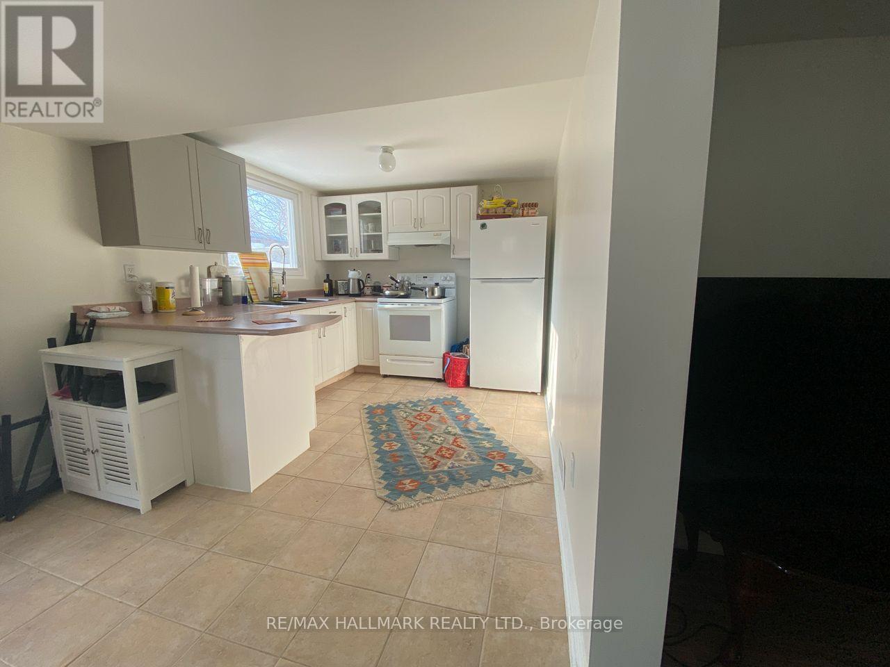 15 Bingham Street, Richmond Hill (North Richvale), Ontario  L4C 8Y6 - Photo 4 - N13211510