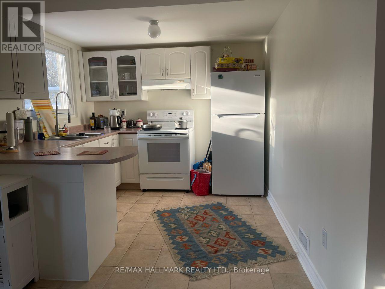 15 Bingham Street, Richmond Hill (North Richvale), Ontario  L4C 8Y6 - Photo 5 - N13211510